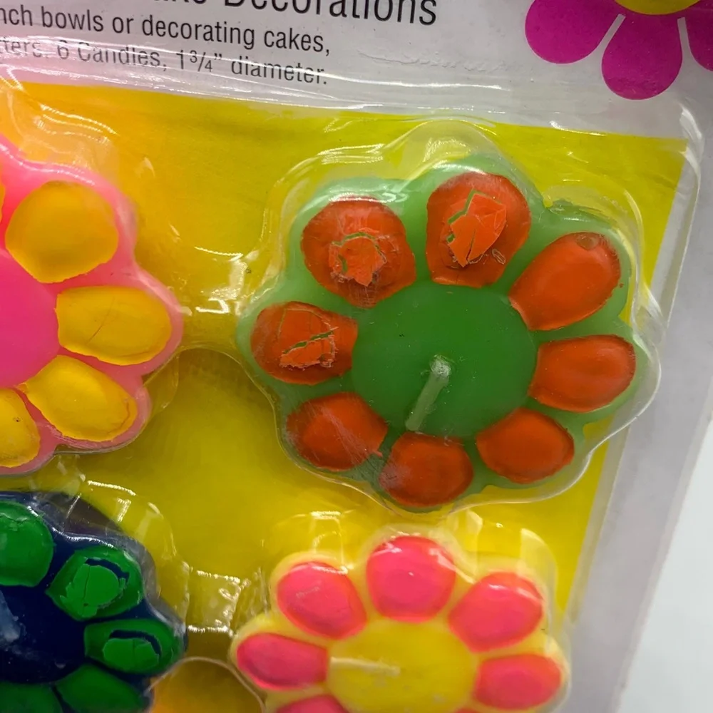 Wilton Six Flower Power Floating Candles & Cake Decorations